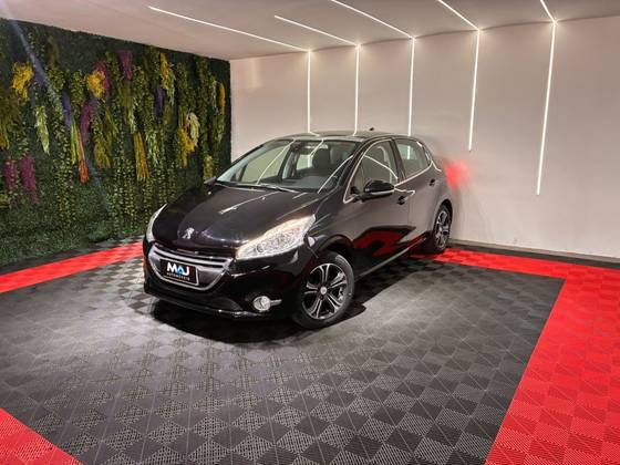 PEUGEOT 208 1.6 GRIFFE 16V FLEX 4P MANUAL PEUGEOT 208 1.6 GRIFFE 16V FLEX 4P MANUAL